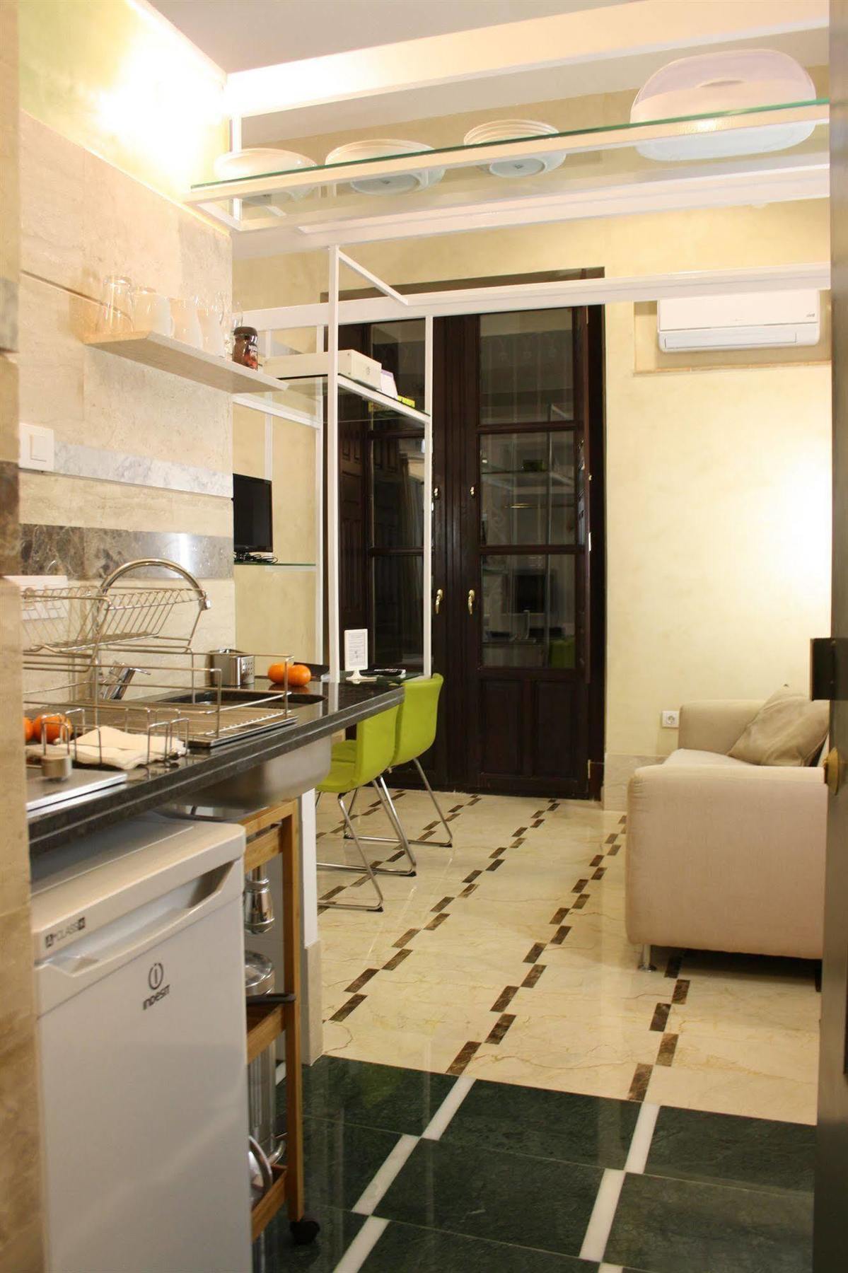 Estudio Padre Manjon Sevilla Exteriör bild
