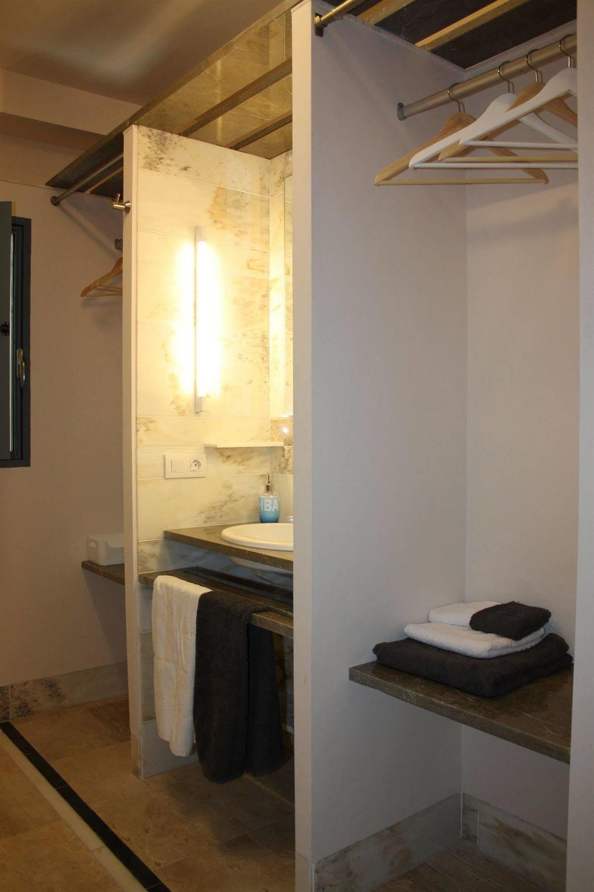 Estudio Padre Manjon Sevilla Exteriör bild